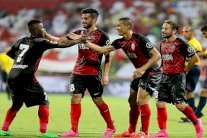 بداية نارية للأهلي في الدوري الإماراتي