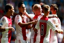 فيينورد يسقط أمام ايندهوفن وأياكس بنفرد بالصدارة