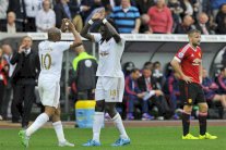 سوانسي يكرس نفسه عقدة يونايتد وفوز أول لساوثمبتون