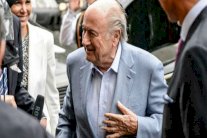 بلاتر يرد بقوة: أنا نظيف والفيفا ليست منظمة فاسدة!