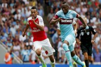 لاعب وست هام ساخو مشتبه به بالتهديد بالقتل