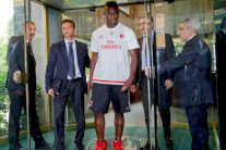 بالوتيلي سعيد لعودته إلى ميلان قادماً من ليفربول