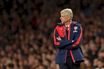 فينغر يستسلم: قصة التعاقد مع بنزيمة انتهت