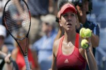 تأهل فيدرر وهاليب وفوزنياكي وخروج سافاروفا 