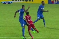 ديغاو مدافع الهلال يعتدي على المساكني ويفلت من العقاب