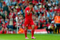 غياب كوتينيو عن قمة يونايتد يضع رودجرز في ورطة كبيرة