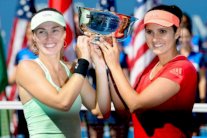 فلاشينغ ميدوز: هينغيس وميرزا تحرزان لقب زوجي السيدات