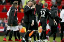 اجتماع حاسم بين فان غال ودي خيا لتحديد مشاركته أساسيا