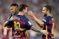 ريال مدريد يكتسح إسبانيول وميسي يحسم القمة مع أتلتيكو