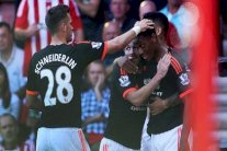 يونايتد يضع خلفه خيبة أيندهوفن وليفربول يتعثر مجدداً