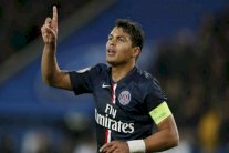 دونغا لا يزال يستبعد تياغو سيلفا عن تشكيلة البرازيل