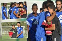 مشجع مغربي اقتحم تدريبات فريقه لتقديم باقة ورد للاعب