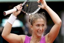 إيراني إلى ربع نهائي دورة غوانغجو