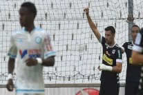 سانت يفشل في مطاردة باريس وانجيه يعمق جراح مرسيليا