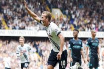 مدرب توتنهام يكشف سبب تراجع هاري كاين 