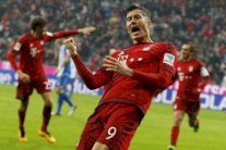 بايرن يواصل زحفه بفضل ليفاندوفسكي ومعاناة فولفسبورغ تتواصل