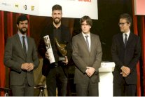 بيكيه غير مبالِ بتحقيق لجنة مكافحة العنف: فليفعلوا ما يشاؤون!