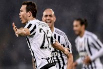 يوفنتوس يواصل التألق محلياً ويسجل أرقاماً دفاعية رائعة