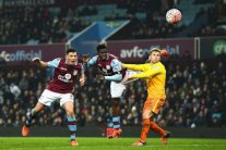 أستون فيلا وبروميتش البيون يلحقان بركب المتأهلين