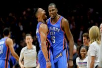 دورانت يواصل هوايته التهديفية بتسجيله 30 نقطة