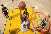 غولدن ستايت وسان أنتونيو يواصلان تحليقهما