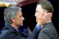 مورينيو رفض عرضاً من ريال مدريد مفضلاً انتظار اليونايتد