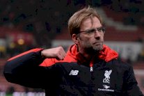 كلوب يلمح إلى إمكانية التعاقد مع مدافع في الميركاتو الشتوي