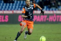 المغربي بلهندة إلى شالكه على سبيل الإعارة