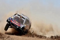 بيترهانسل بطل المرحلة السادسة في رالي دكار