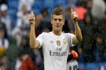 ليفربول يرغب في خطف كروس من ريال مدريد بأي ثمن