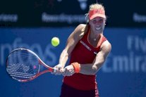 دورة سيدني: كيربر الى الدور الثاني