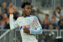 مرسيليا يمدد عقدي باتشاويي ومندي