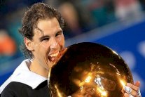 نادال يحرز لقب دورة أبو ظبي