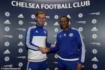 تشلسي يمدد عقد مدافعه الصربي ايفانوفيتش عاماً واحداً