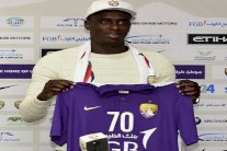 العين يتعاقد مع الكولومبي اسبريا والجزيرة مع الإسباني لافيتا