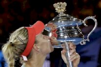 ألمانيا تهلل لفوز كيربر بلقب بطولة أستراليا المفتوحة