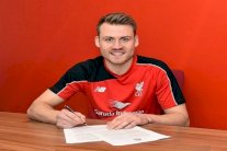 مينيوليه يمدد ارتباطه بليفربول