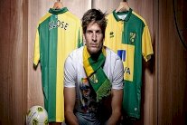 نوريتش يضم السويسري كلوزه من فولفسبورغ