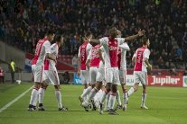 صدارة الدوري الهولندي على حالها بفوز أياكس وأيندهوفن