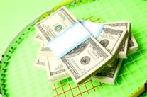 كرة المضرب على طريق اجراء مراجعة مستقلة ضد الفساد