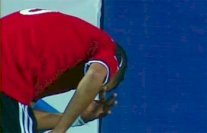 قنبلة غاز توقف ودية مصر وليبيا نحو 15 دقيقة !