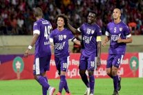 العين يبتعد في صدارة الدوري الإماراتي وتعادل الجزيرة والوصل