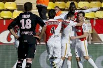 موناكو يبتعد مجدداً في المركز الثاني وسانت اتيان يفرط بالفوز