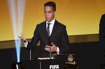 6 حقائق عن البرازيلي ليرا الفائز بجائزة بوشكاش لـ2015