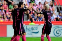 لويس سواريز يصدم زميليه ميسي ونيمار ويرفض طلبهما!