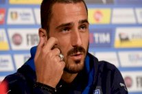 بونوتشي يدعو زملاءه إلى تكرار سيناريو كأس أوروبا