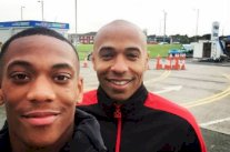 تغريدة لحساب اليونايتد على تويتر تثير سخرية عشاق أرسنال