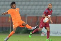 القادسية ينتزع الصدارة وكاظمة يُسقط النصر بثنائية