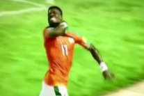 الفيفا يحقق مع الإيفواري أورييه بسبب إشارة 