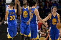 هل يستطيع أحد الوقوف بوجه الثلاثي الضارب لغولدن ستايت؟